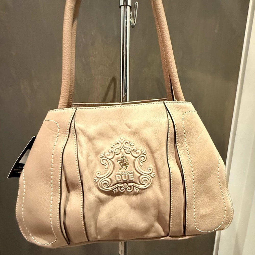 Chic Tan Shoulder Bag by Tentzione Due - NWT